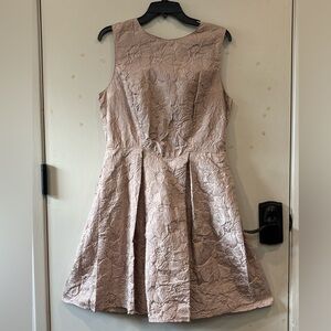 Max Studio Elegant Sleeveless Textured Dress